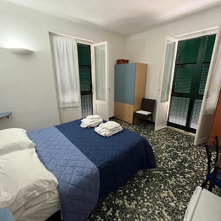 Yolo Rooms Bonassola Exterior photo